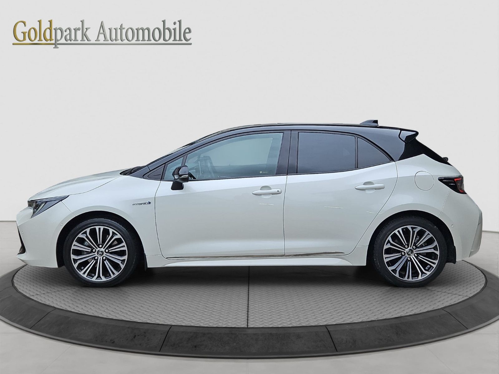 Toyota Corolla 2.0 Limousine Hybrid - Samsaru's Car Outlet