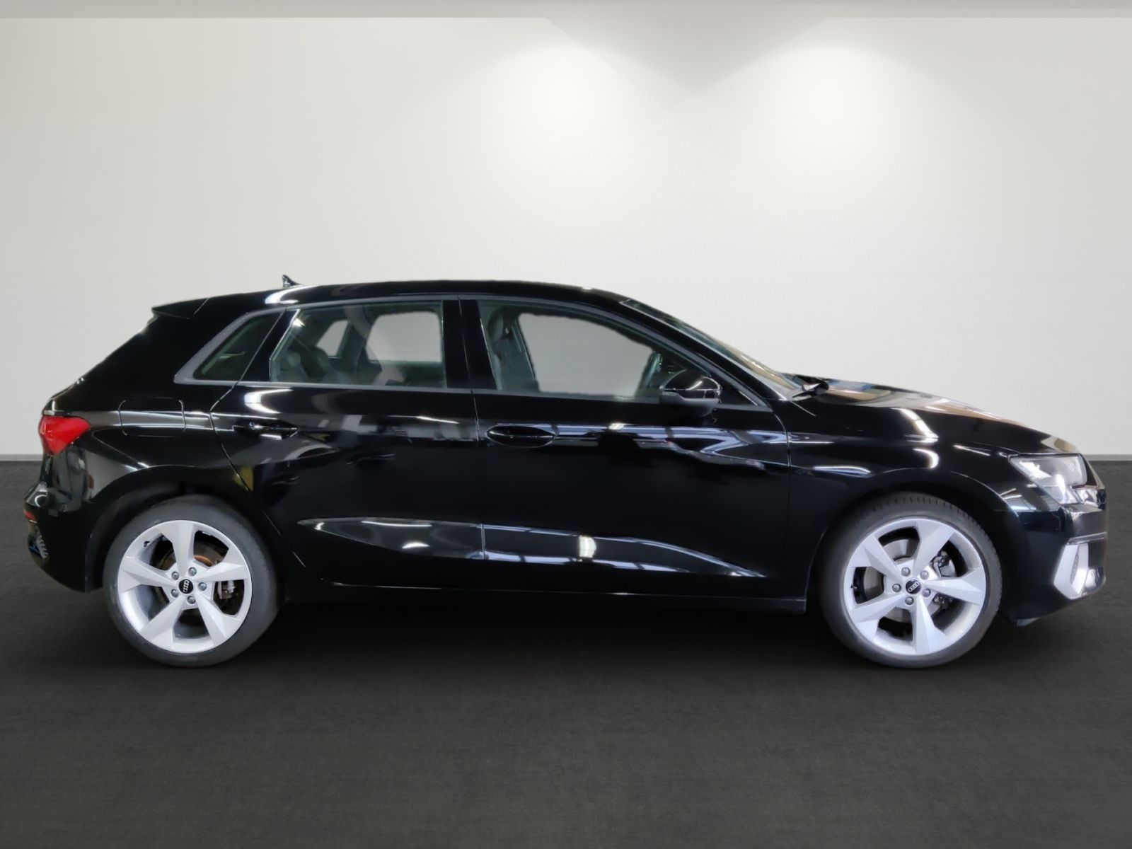 Audi A3 Sportback 40 TFSI e advanced - Samsaru's Car Outlet