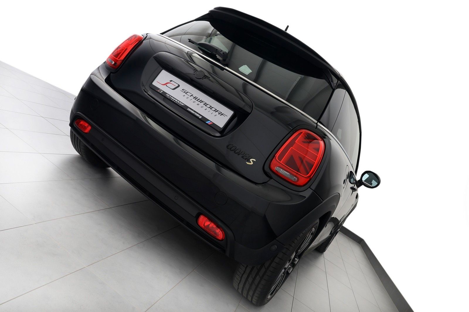 MINI COOPER SE Classic Trim Black - Samsaru's Car Outlet