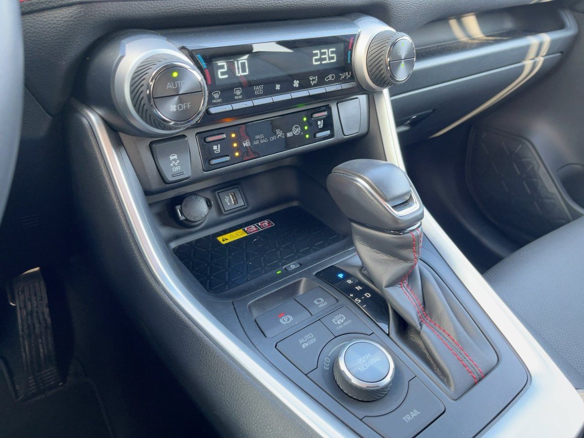 Toyota RAV4 2.5 Hybrid 4x4 Style LED+Navi+SHZ+Klima+360