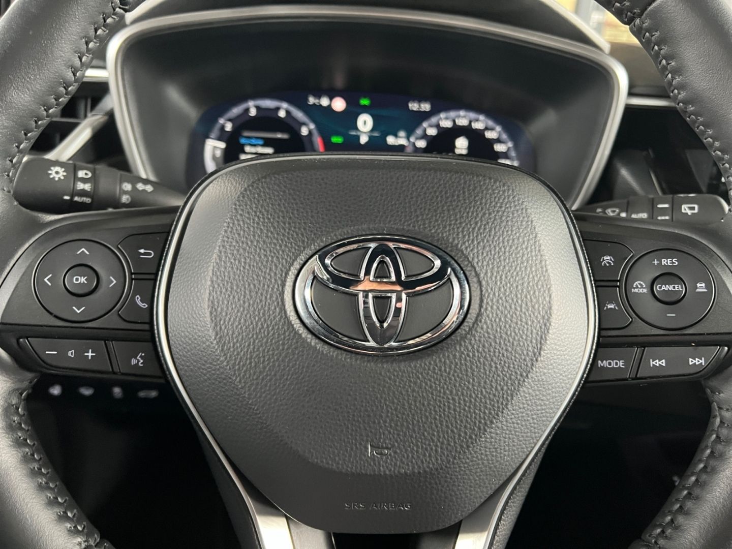 Toyota Corolla 1.8 Hybrid TS Teamplayer *Technik-Paket*