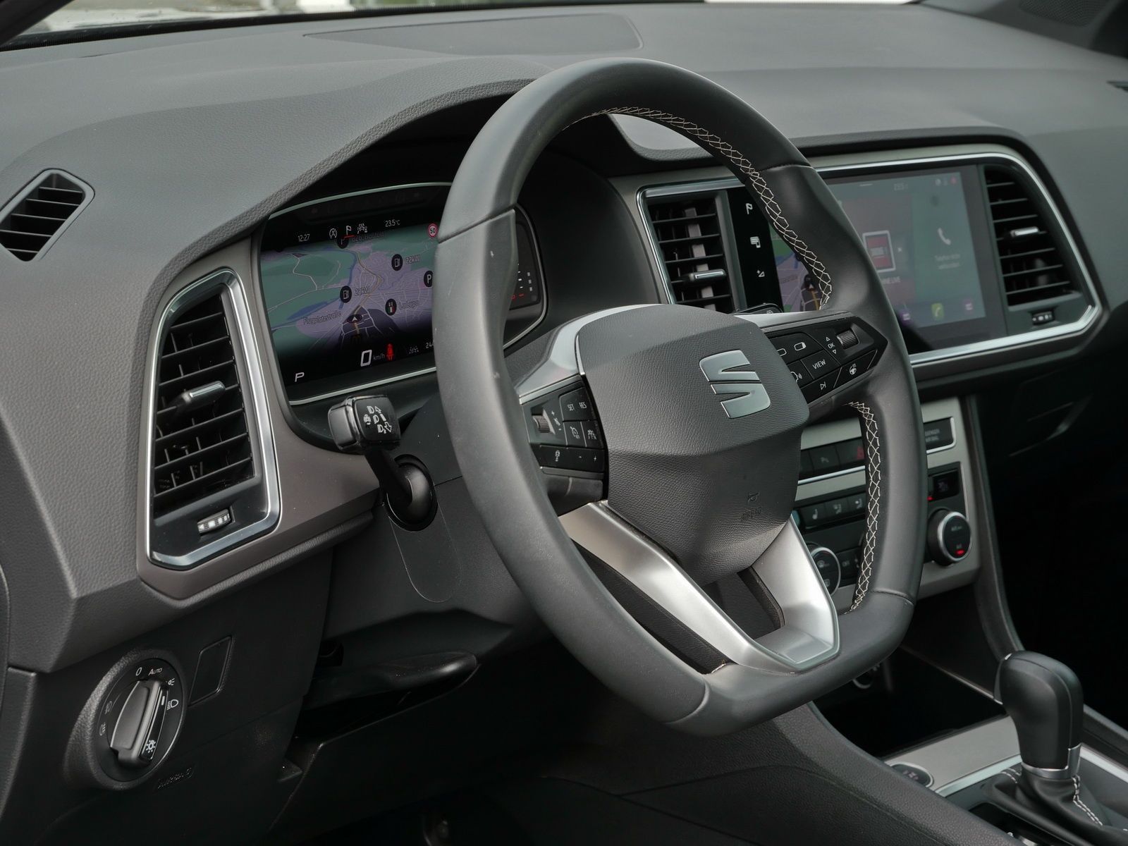 Seat Ateca Xperience 2.0 TDI RFK*LED*ACC*AHK*Navi