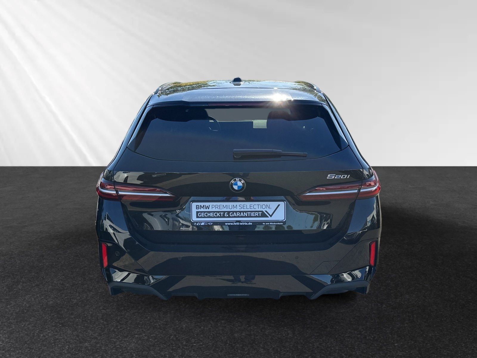 BMW 520i Touring M Sport|AHK|Pano|20"LMR|Standhzg.