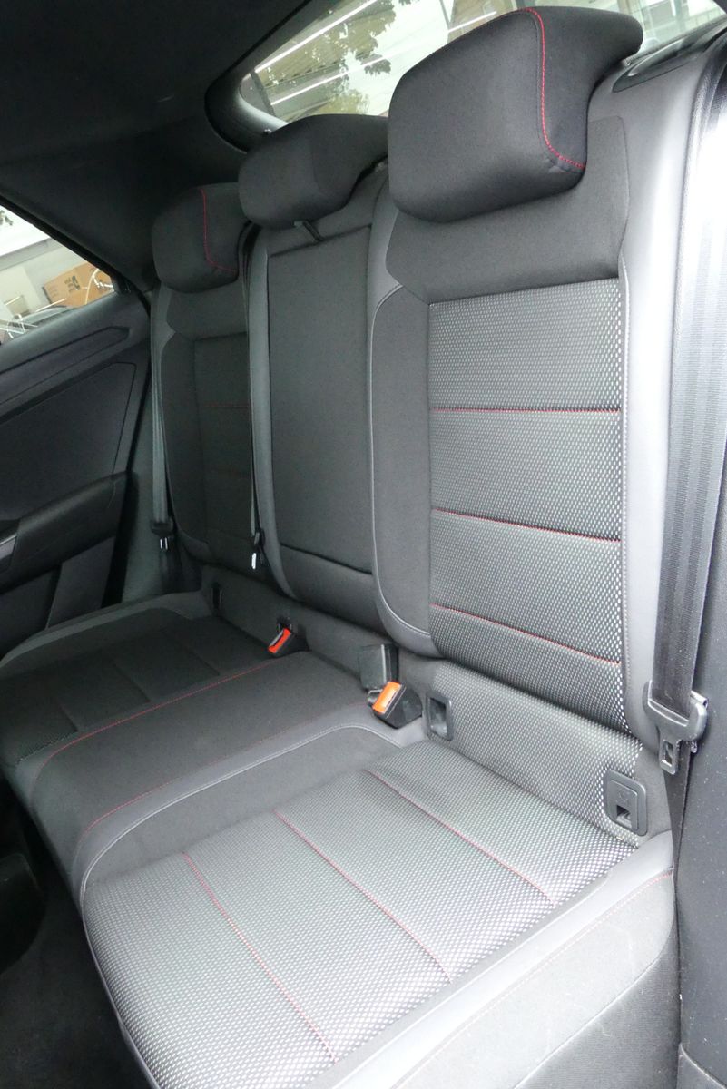 Volkswagen T-Roc Sport 4Motion - Samsaru's Car Outlet