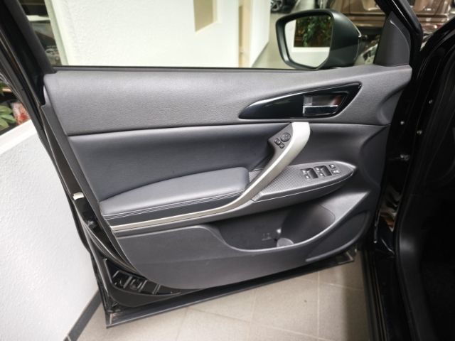 Mitsubishi Eclipse Cross StandHZG Navi Soundsystem 360 Kame
