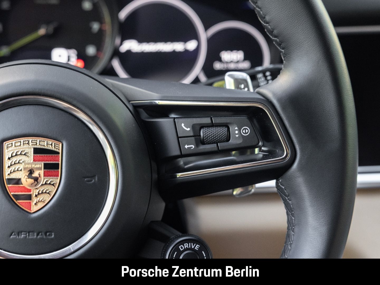 Porsche Panamera 4 E-Hybrid Platinum Edition InnoDrive