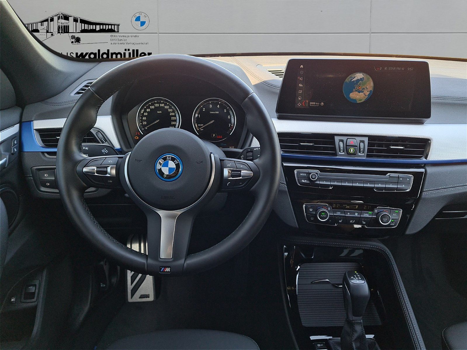 BMW X1 xDrive25e M Sportpaket - Samsaru's Car Outlet