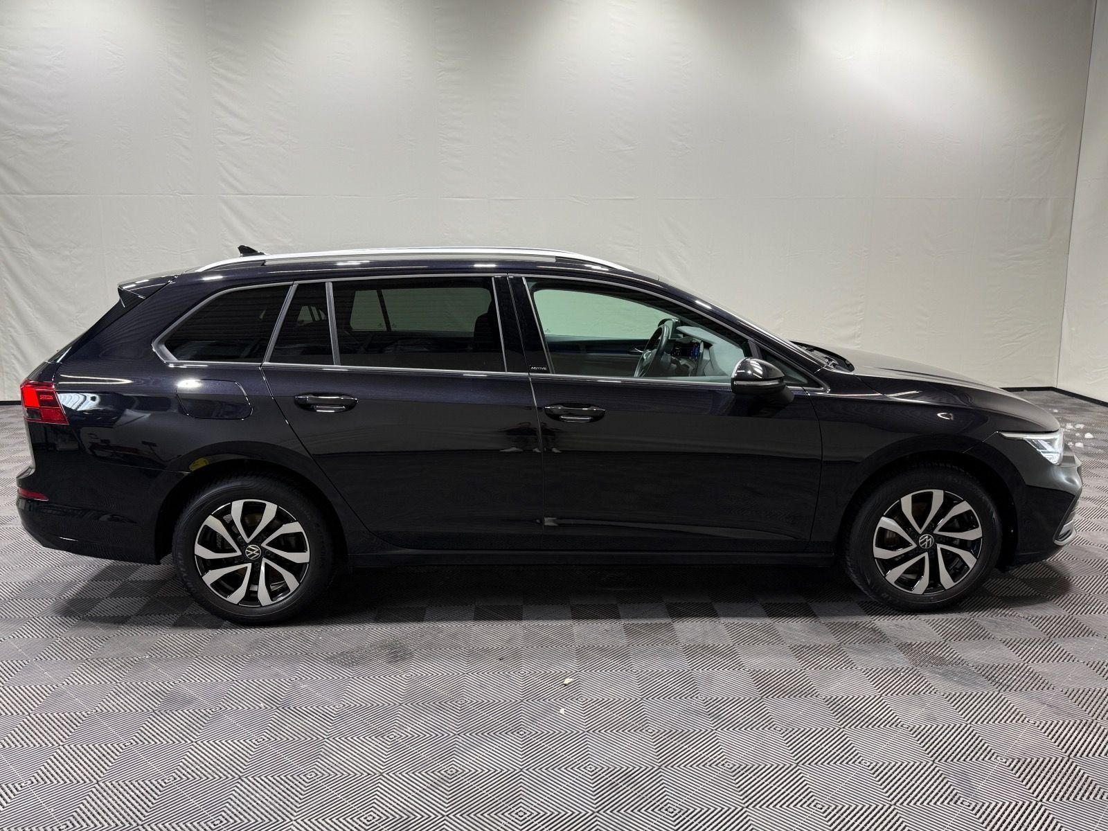 Volkswagen Golf Variant Active 1.5 TSI - Samsaru's Car Outlet