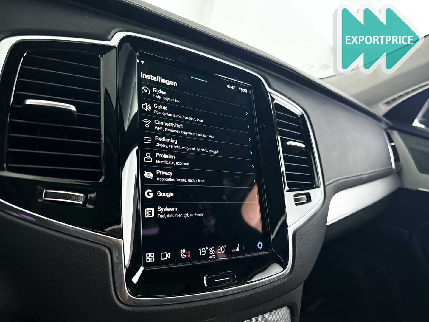 Volvo XC90 T8 Recharge AWD Ultimate Dark | panorama da