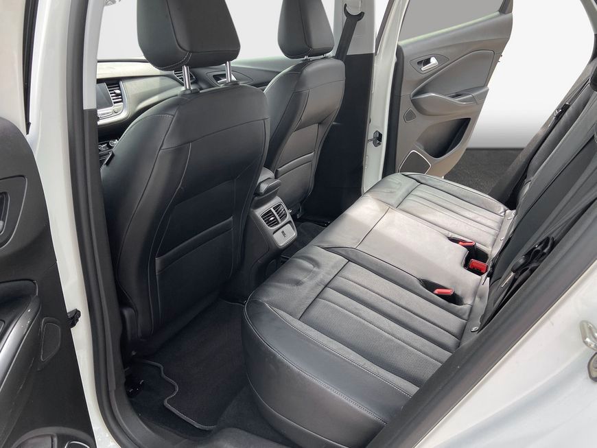 Opel Grandland X Plug-in-Hybrid Ultimate - Samsaru's Car Outlet