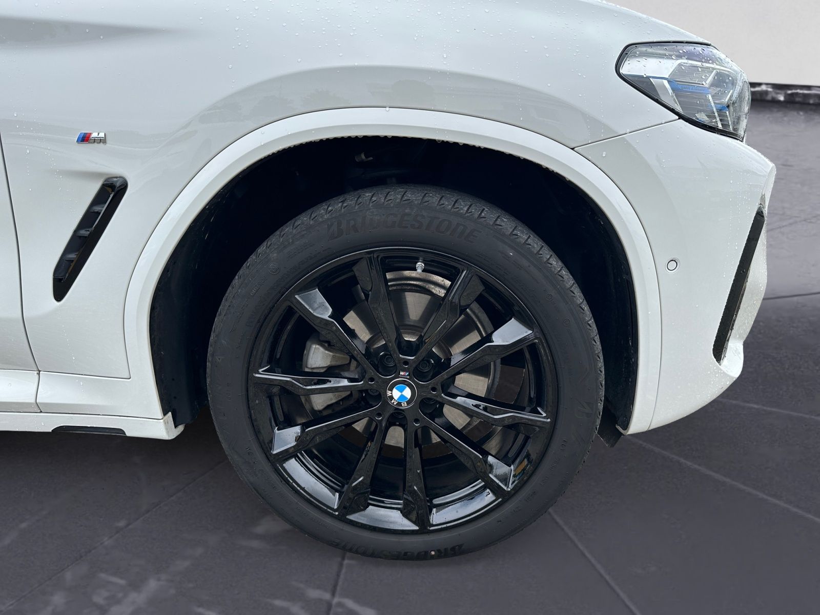 BMW X3 xDrive20i M Sportpaket - Samsaru's Car Outlet