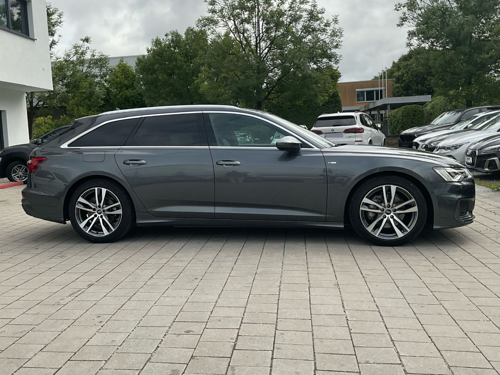 Audi A6 Av.45 TFSI quattro design S line - Samsaru's Car Outlet