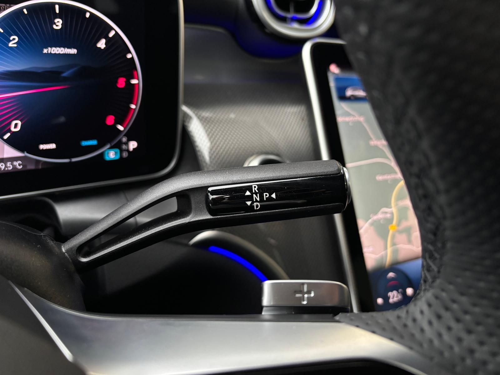 Mercedes-Benz GLC 300 d 4M AMG Line Prem+ Fahras+ AHK Pano HUD