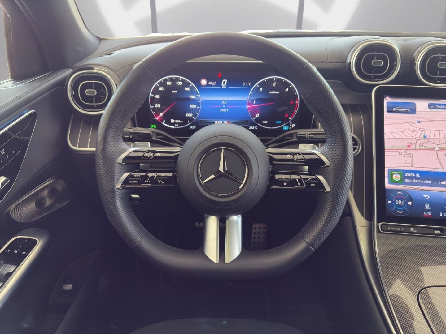 Mercedes-Benz GLC 300 d 4M AMG LINE PREMIUM NIGHT+AHK+AIR+360°