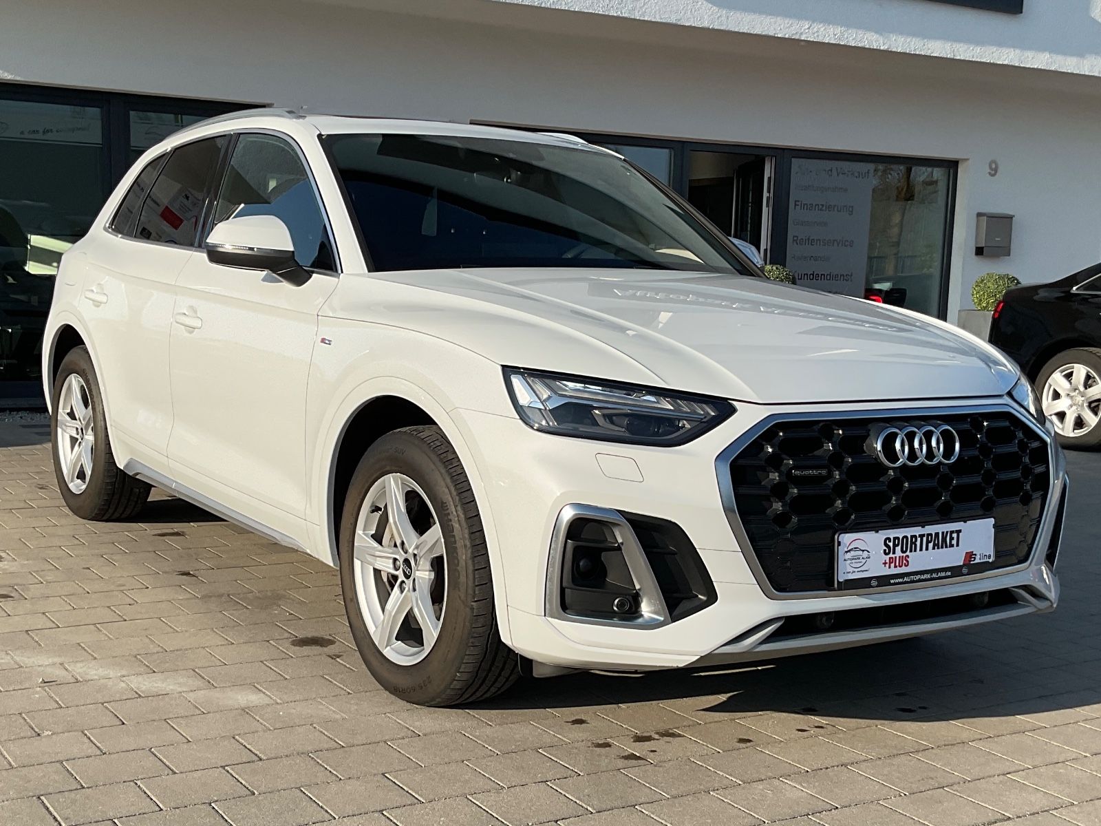 Audi Q5 50 TDI quattro S line - Samsaru's Car Outlet