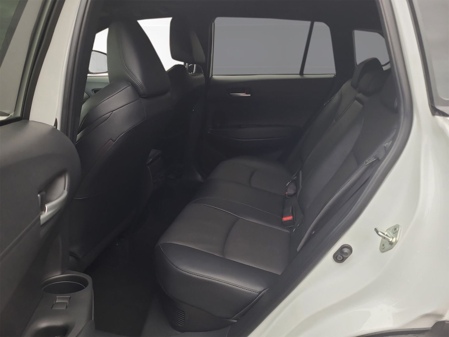 Toyota Corolla Cross 2.0 Hybrid FWD Lounge +AHK-Abnehmb