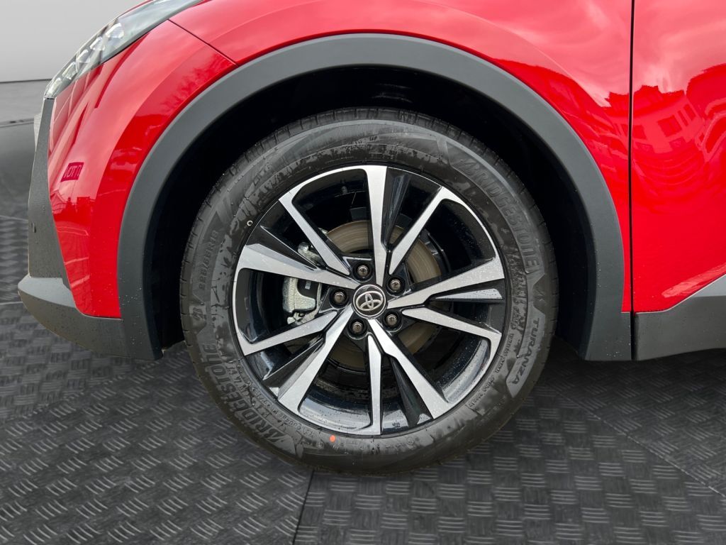 Toyota C-HR 1.8 Hybrid - Samsaru's Car Outlet