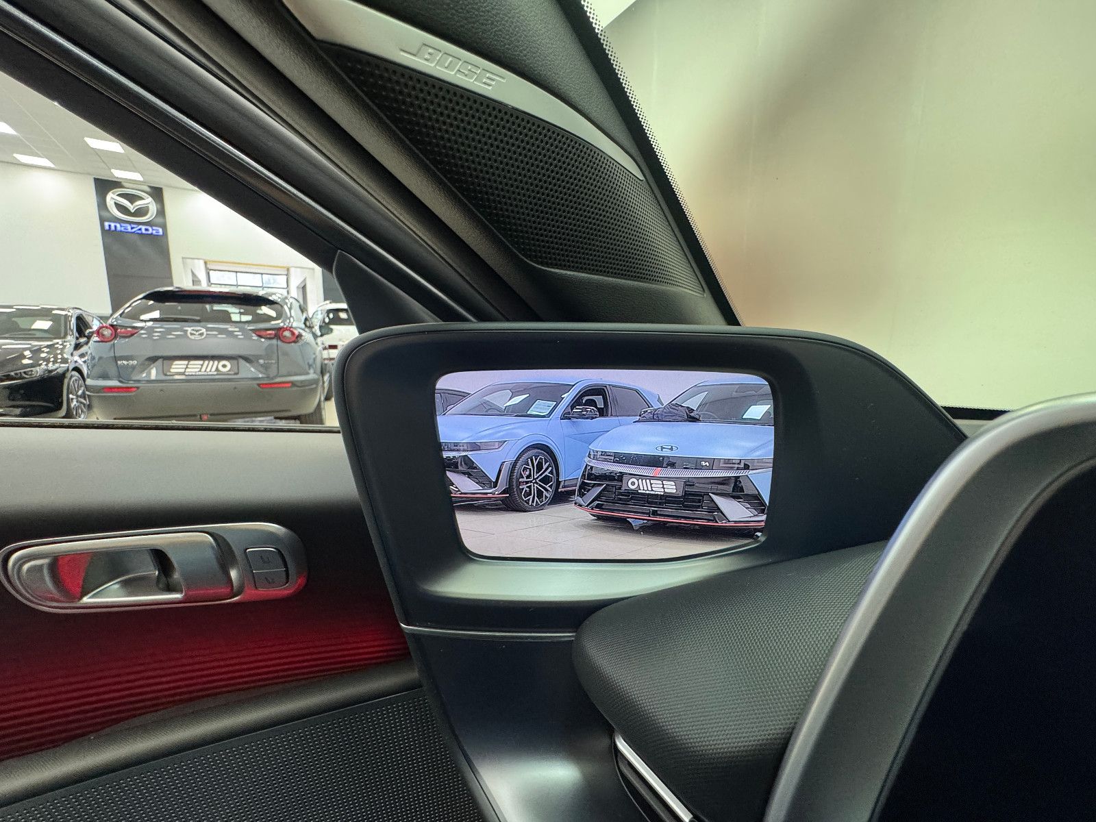 Hyundai IONIQ 6 77,4kWh 325ps 4WD Uniq 360°K/BOSE/DIGI