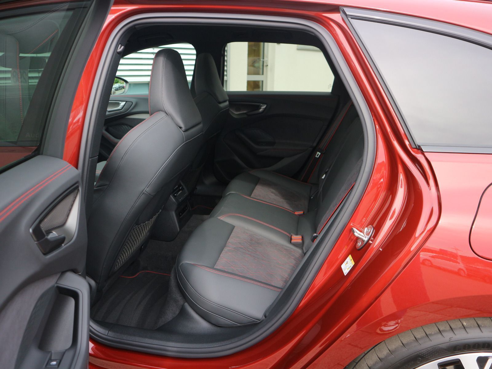Audi A5 Avant TFSI e-hybrid quattro S line MATRIX*AHK