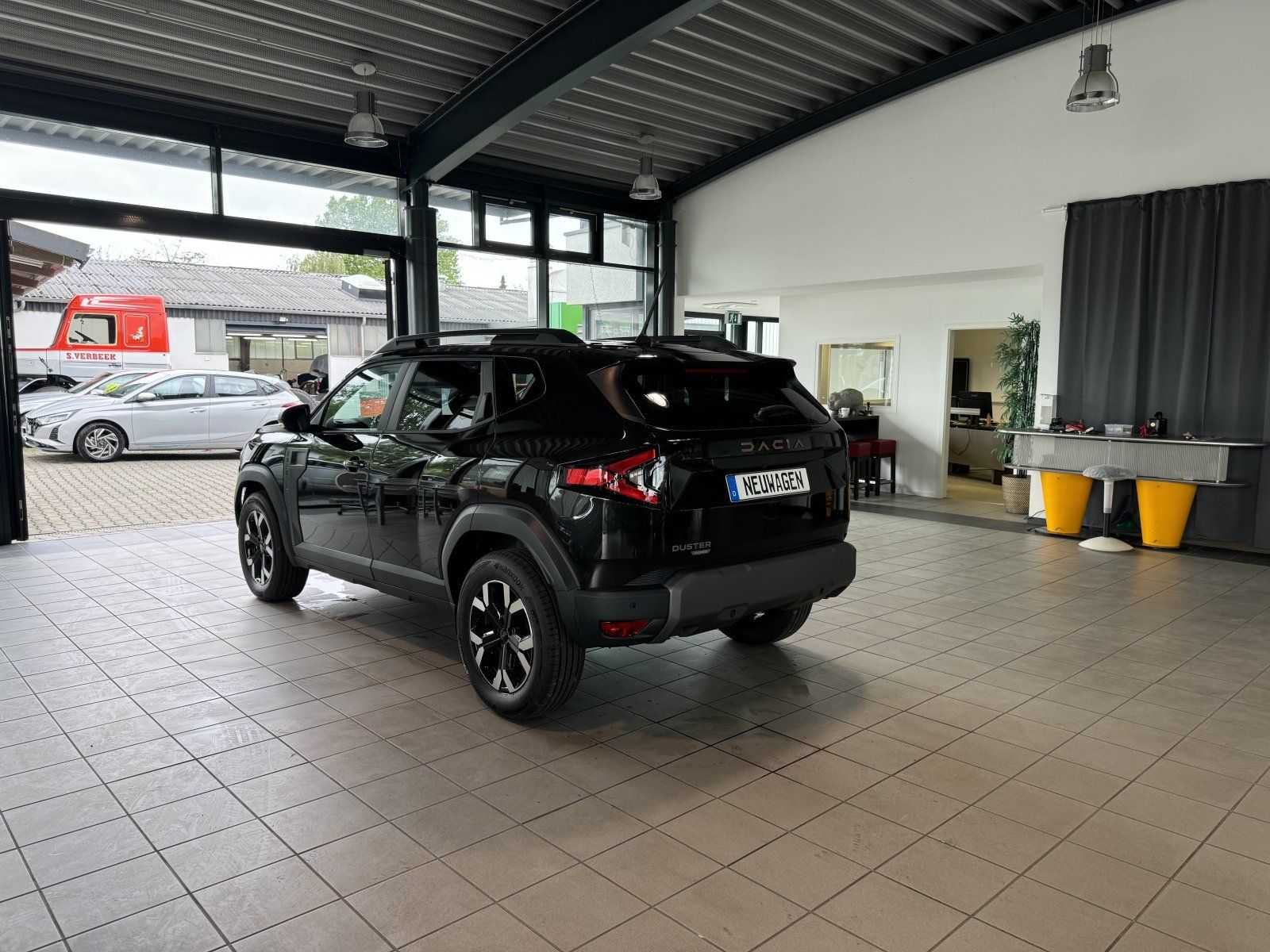 Dacia Duster NEW Hybrid 140 4x2 Extreme - Samsaru's Car Outlet