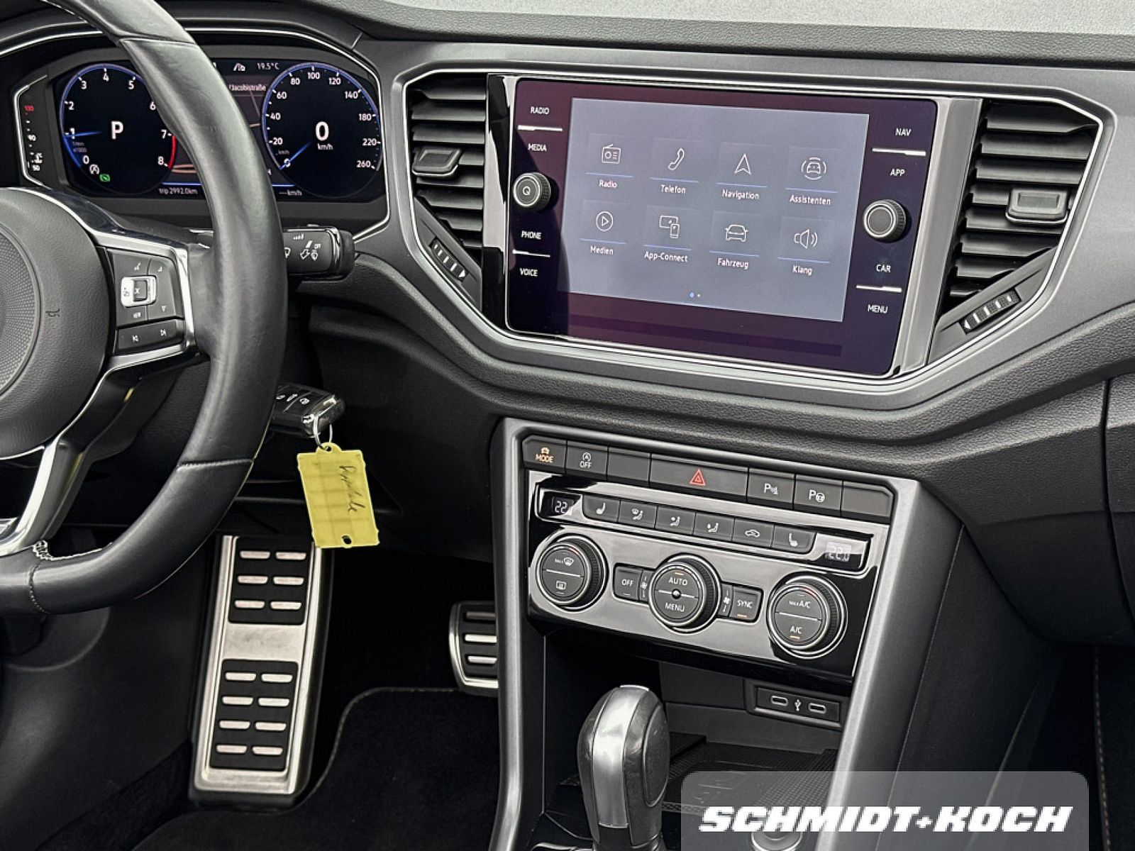 Volkswagen T-Roc 1.5 TSI R-Line - Samsaru's Car Outlet