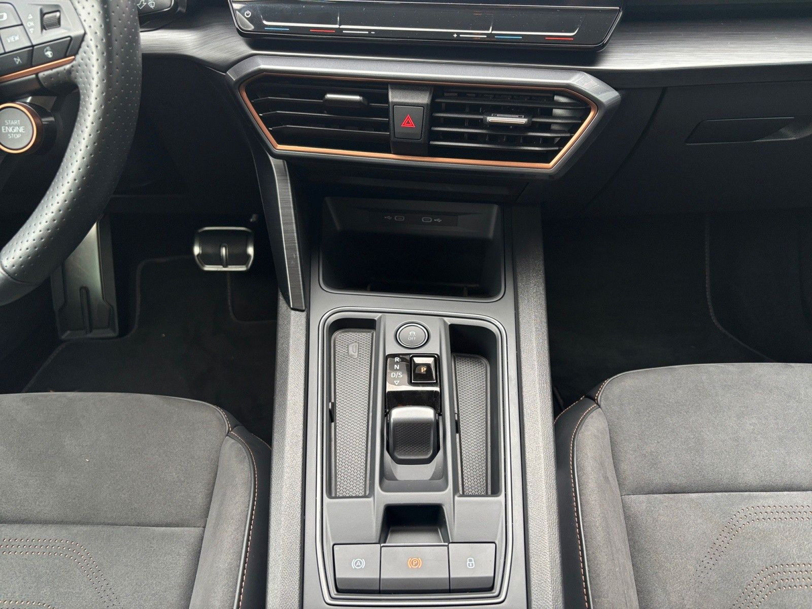 Cupra Formentor 2.0 TSI VZ Tribe Edit. 4D,DSG AHK,Pano