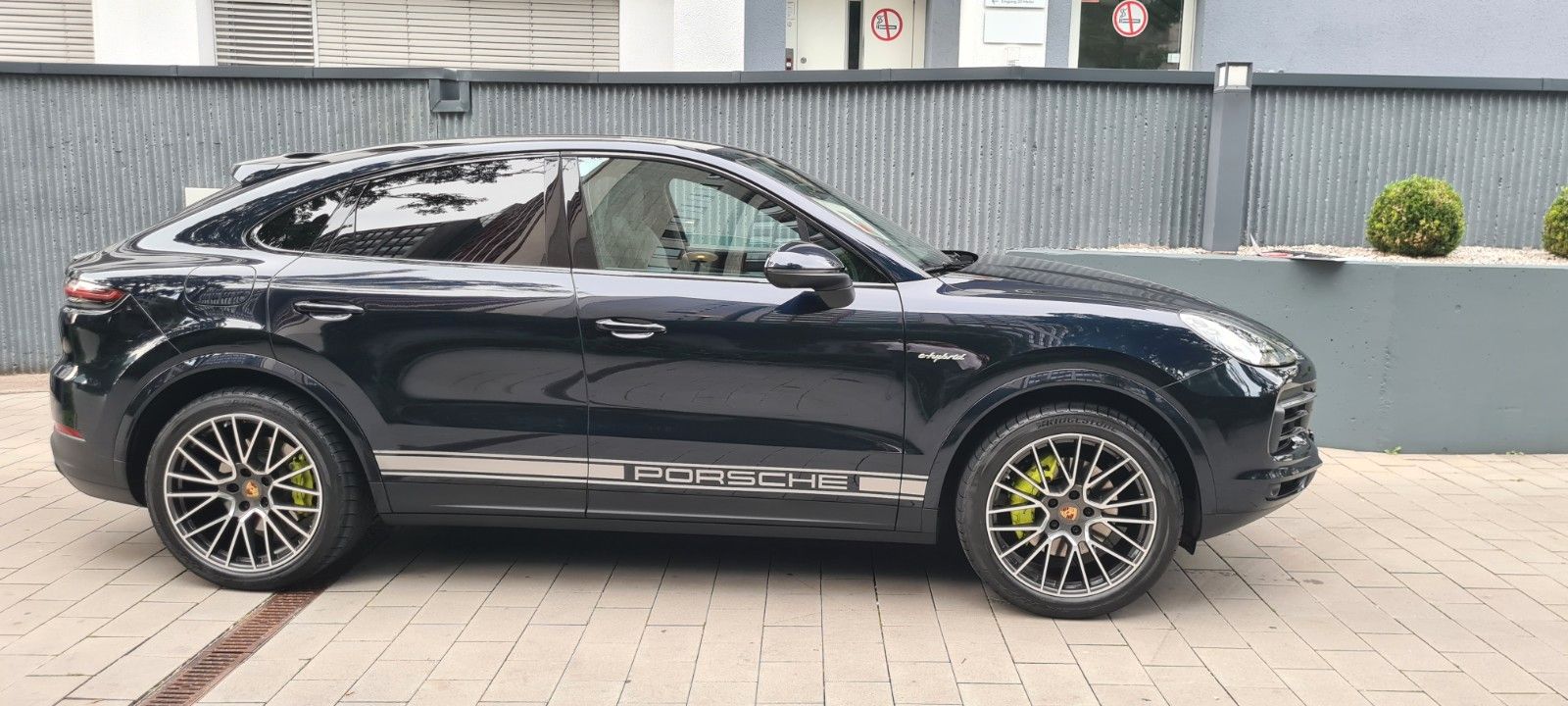 Porsche Cayenne Coupe E-Hybrid,LuftFe,AHK,ALU21,Kame360