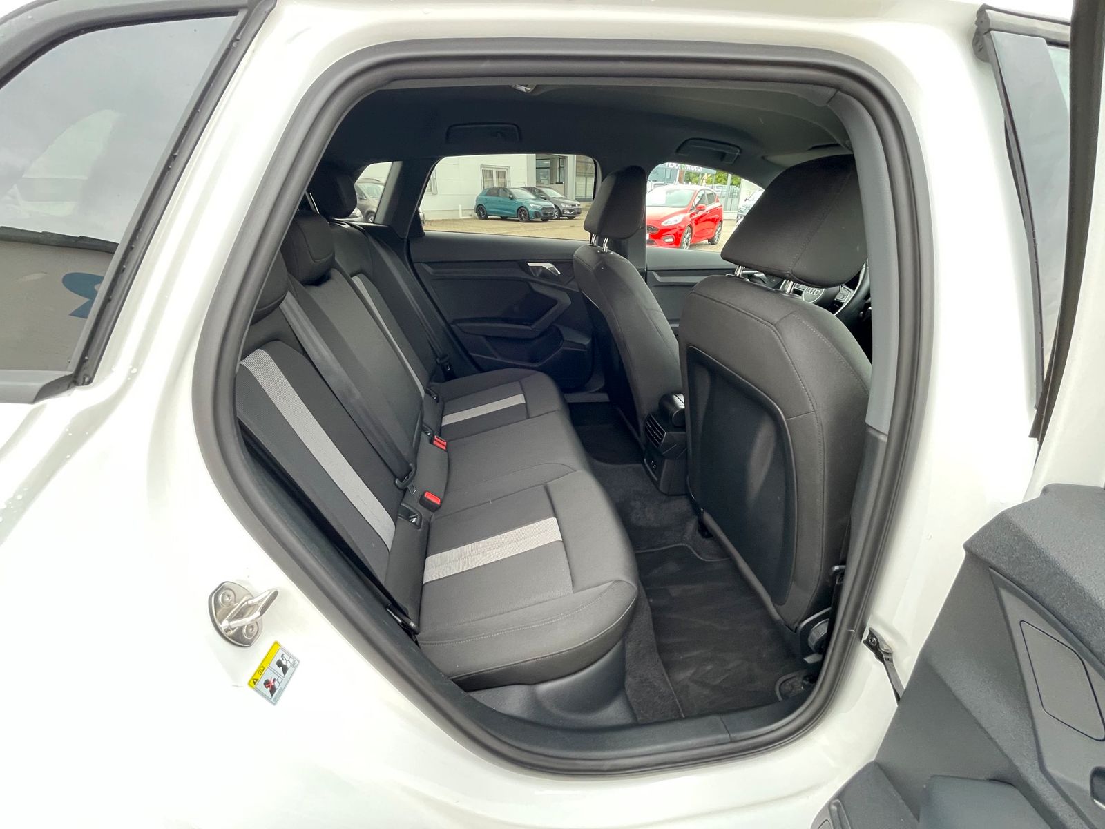 Audi A3 Spb. 40 TFSIe advanced NAV VIRTUAL DAB