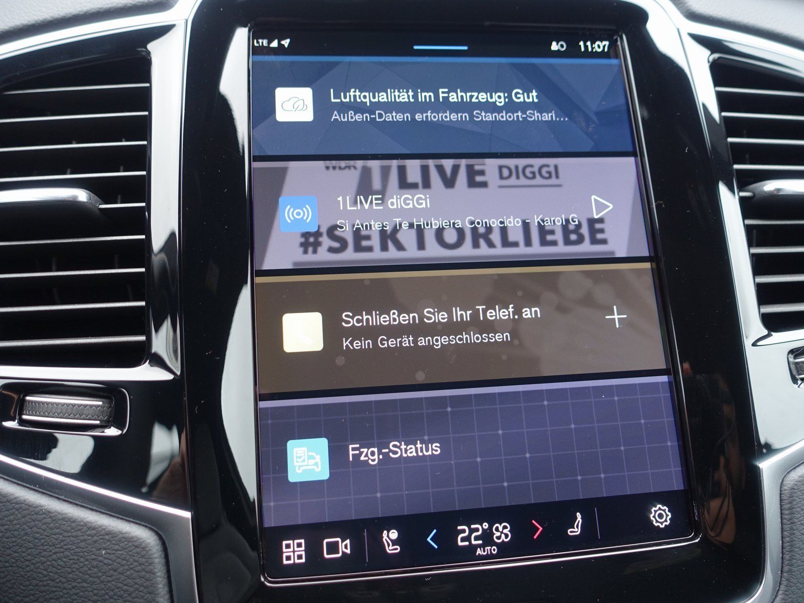Volvo XC90 Plus Dark T8 AWD Plug-inHybrid/AHK/360°/H&K