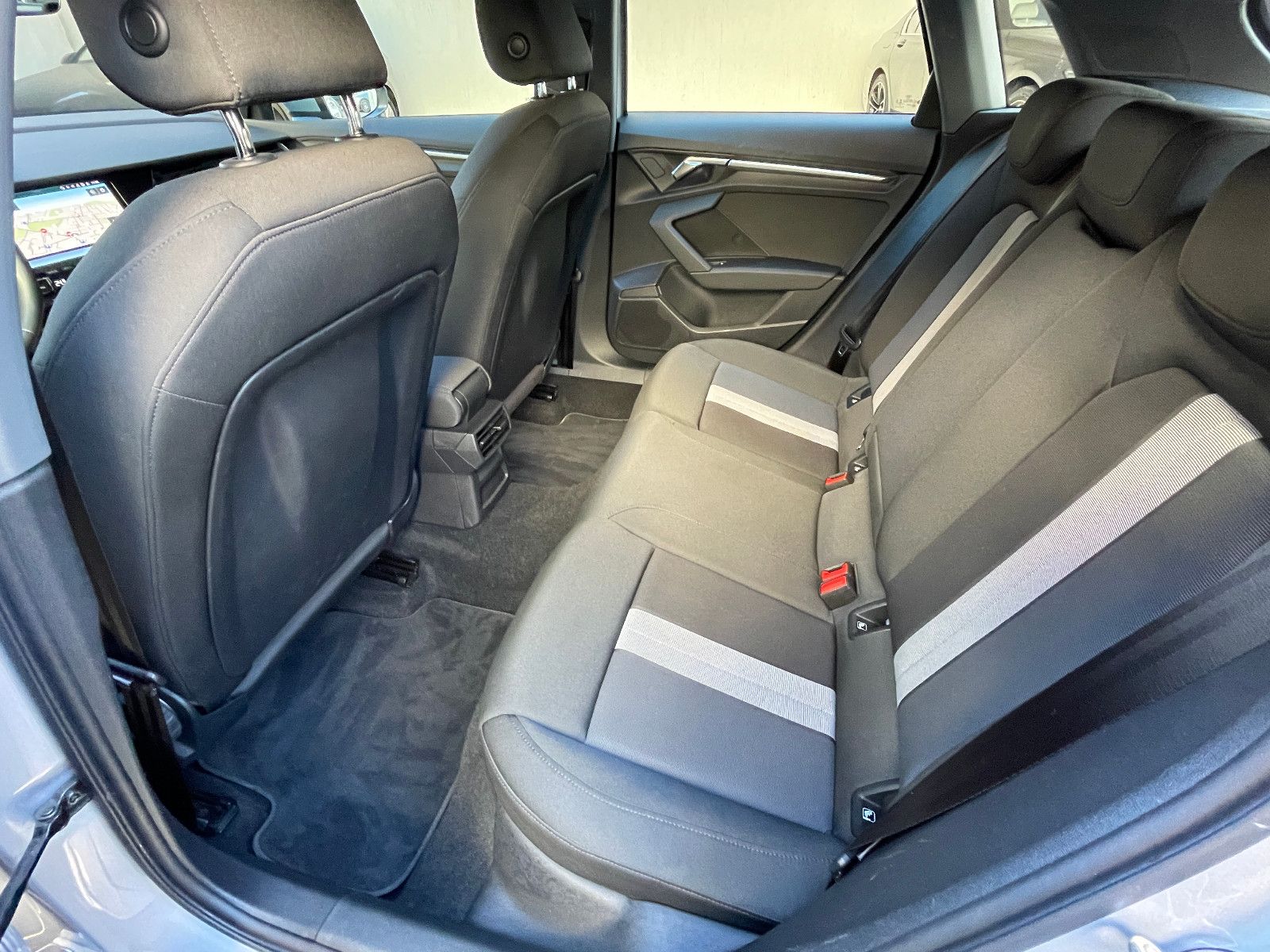 Audi A3 Sportback 2.0 35 TDI advanced*Navi*Led*Aps*