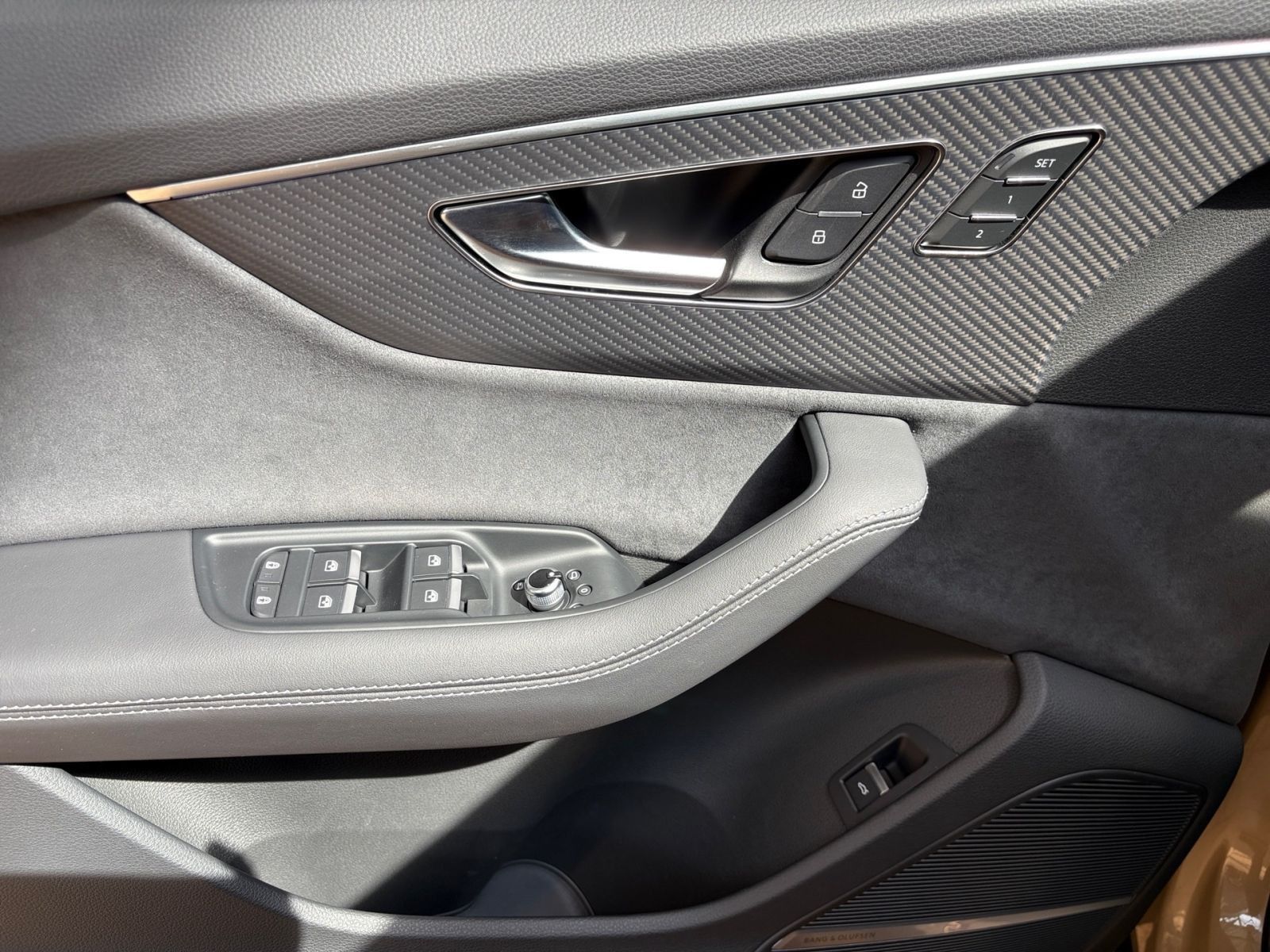 Audi Q7 50 TDI quattro S-LINE MATRIX LED+PANO+AHK+HUD