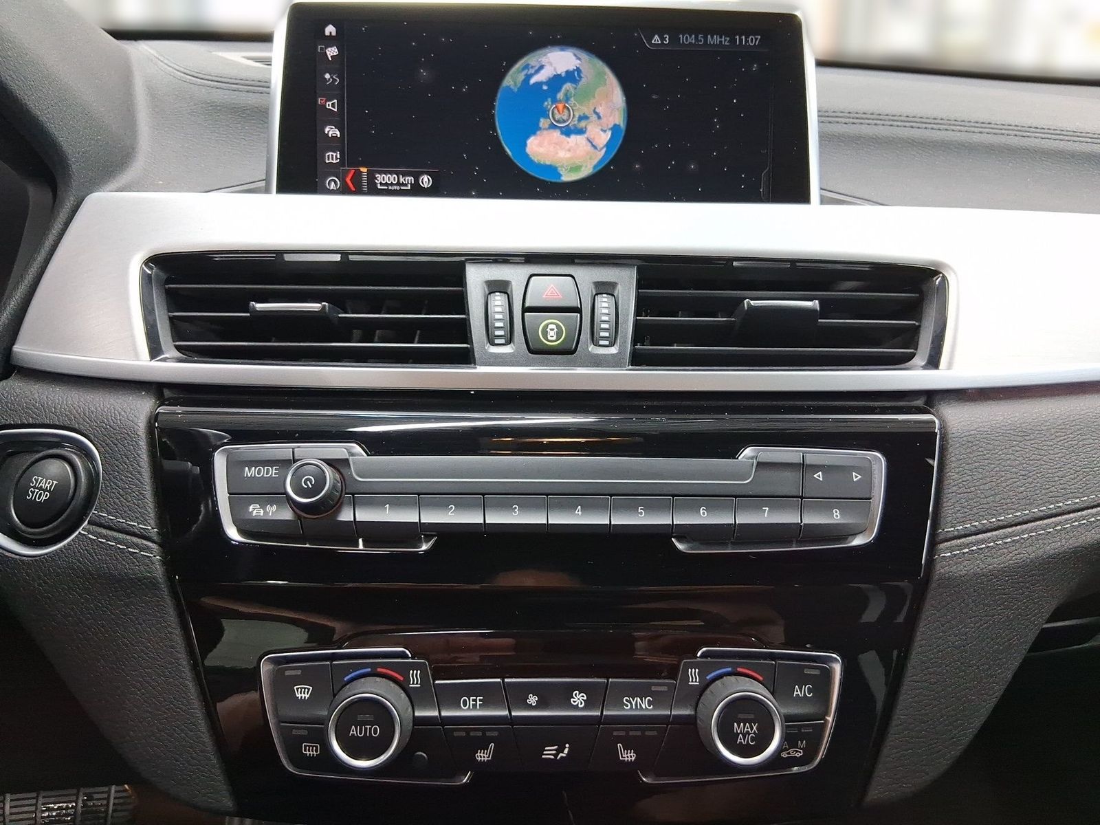 BMW X1 xDrive25e MSportpaket - Samsaru's Car Outlet