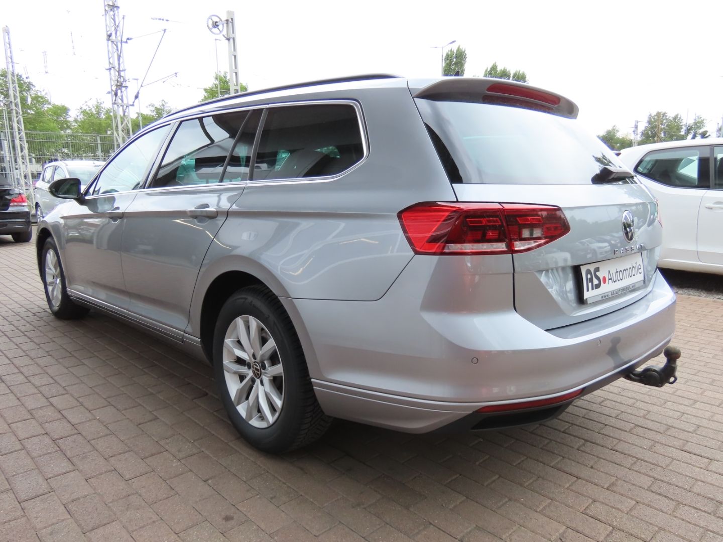Volkswagen Passat Variant Business 1.5 TSI - Samsaru's Car Outlet