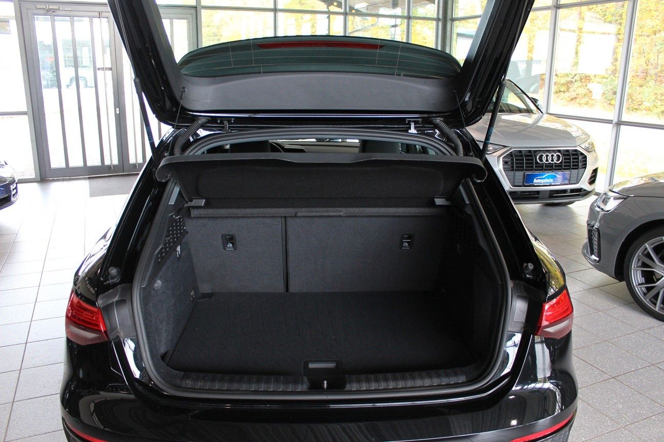 Audi A3 Sportback 35 TDi S-tronic Park Assist App DAB