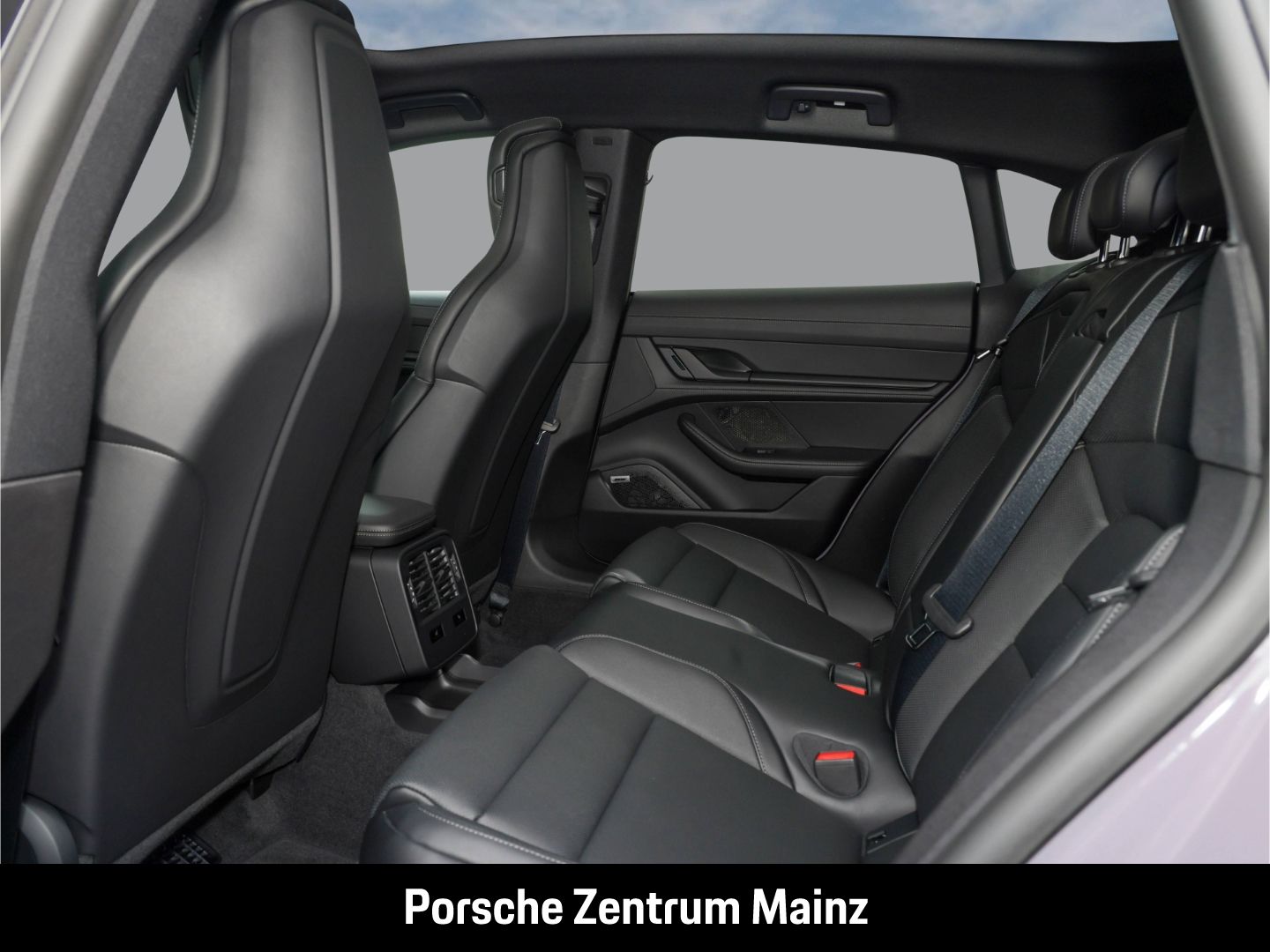 Porsche Taycan Sport Turismo UPE:154.000€,Beifahrerdispl
