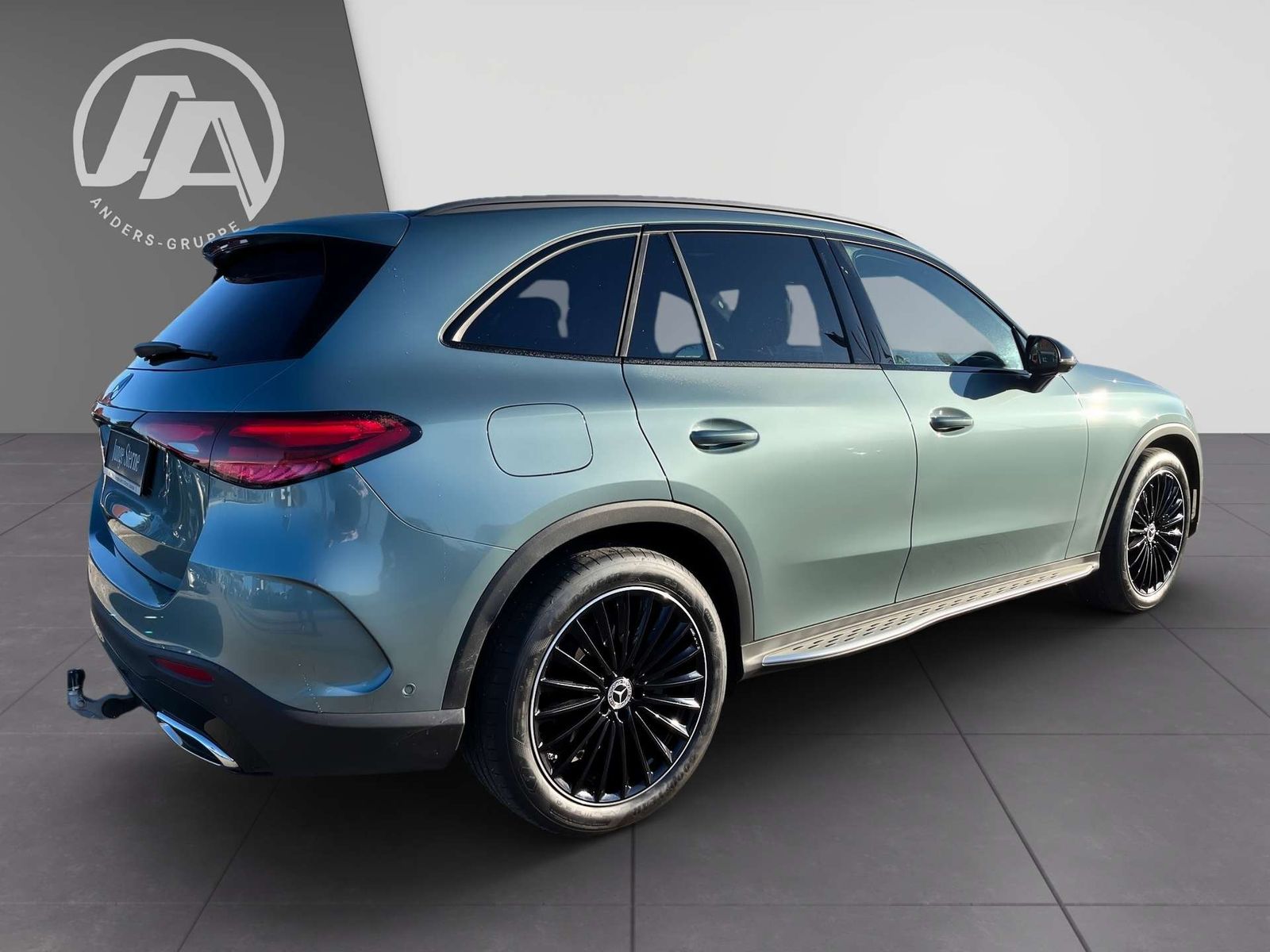 Mercedes-Benz GLC 300 4M AMG+MBUX+Night+Pano+AHK+36+Distr+Memo