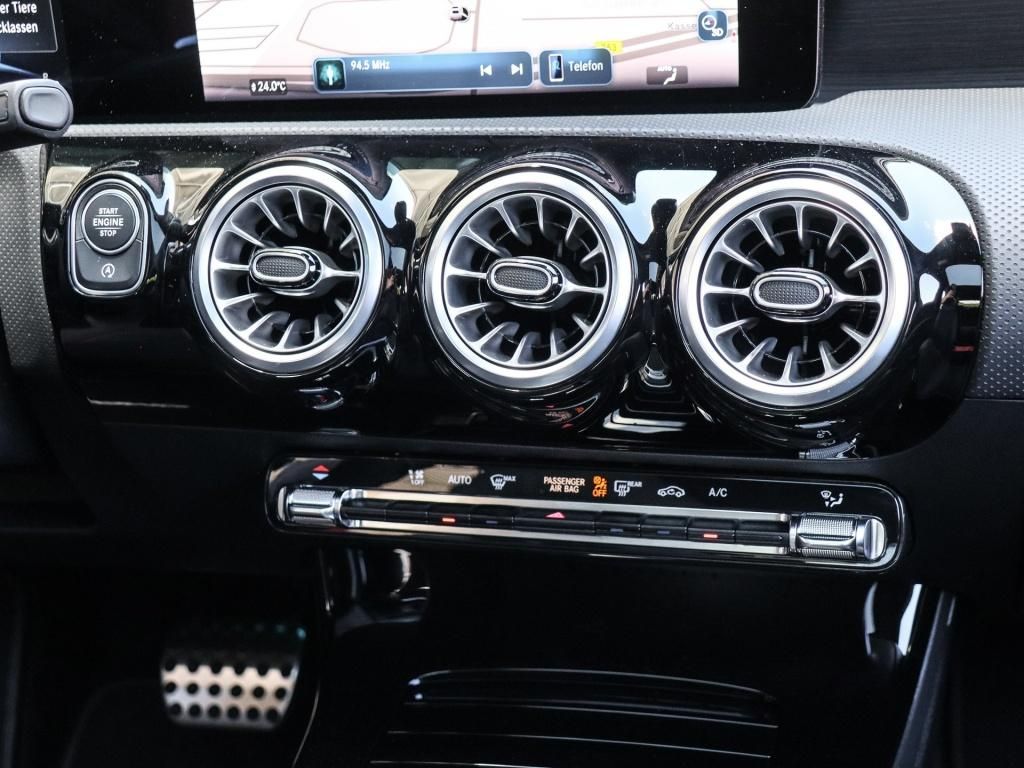 Mercedes-Benz CLA 35 AMG 4M - Samsaru's Car Outlet