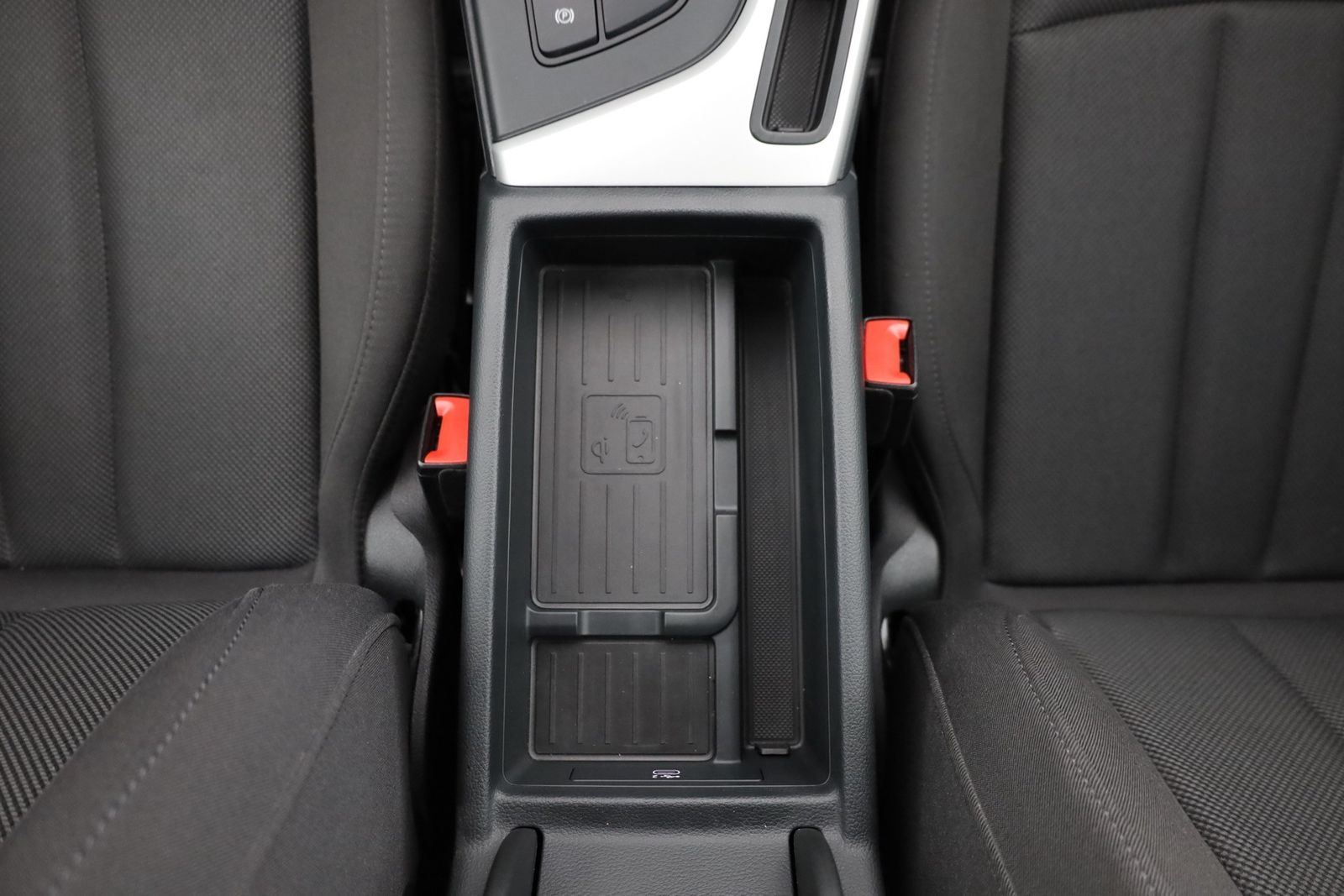 Audi A4 Avant 30 TDI S-Tronic - Samsaru's Car Outlet