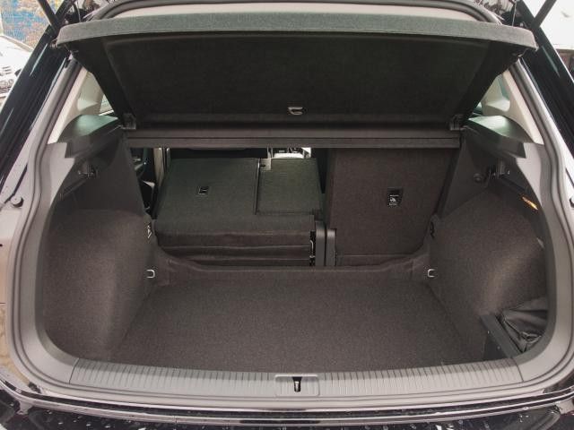 Volkswagen Tiguan  eHybrid TSI DSG Elegance AHK Matrix Pano