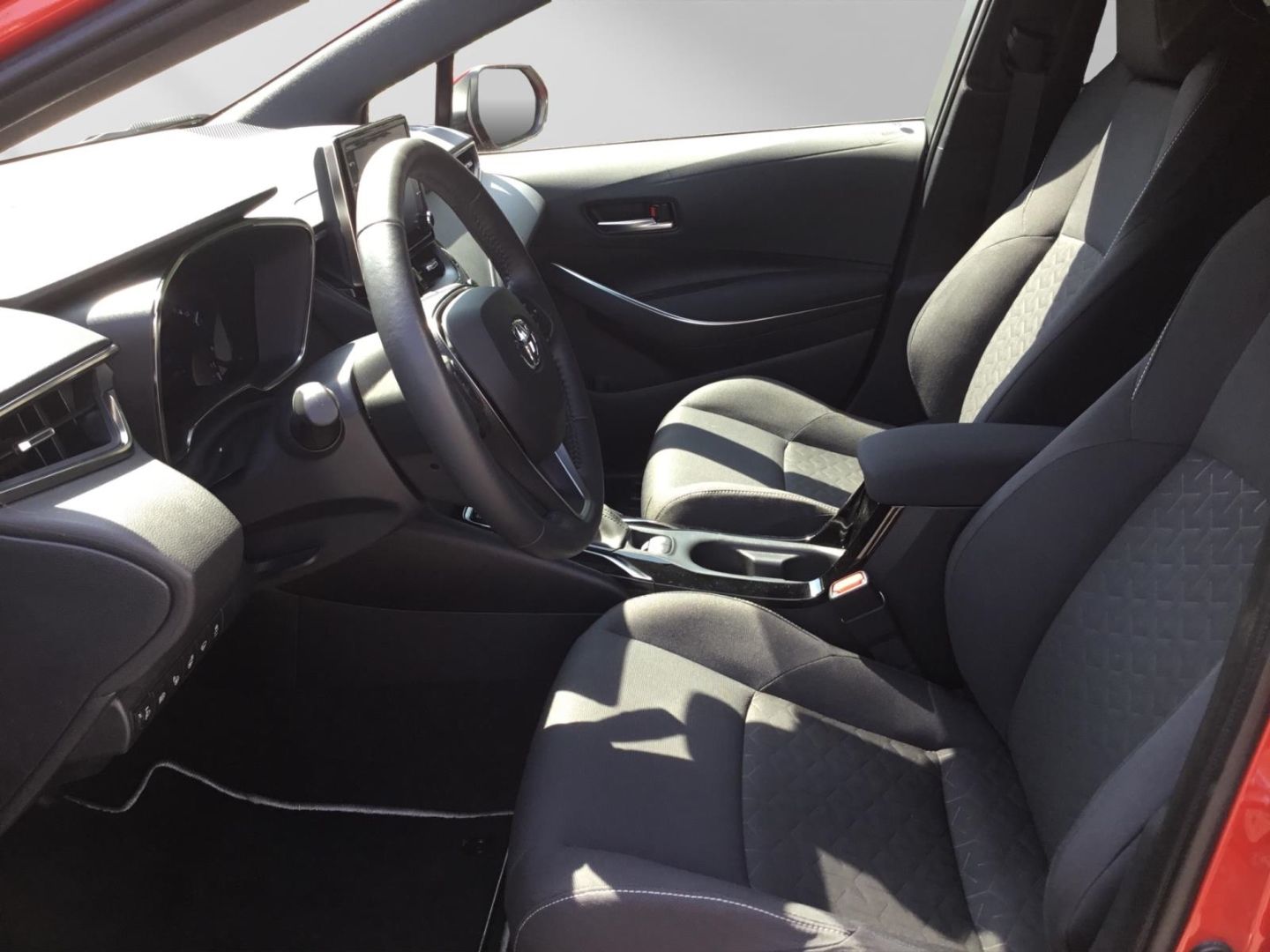 Toyota Corolla 1.8 Hybrid - Samsaru's Car Outlet