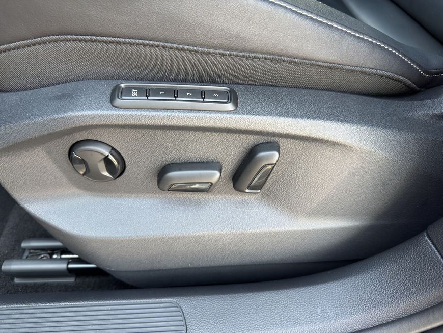 Volkswagen T-Roc 2.0 TSI OPF 4M DSG - Samsaru's Car Outlet