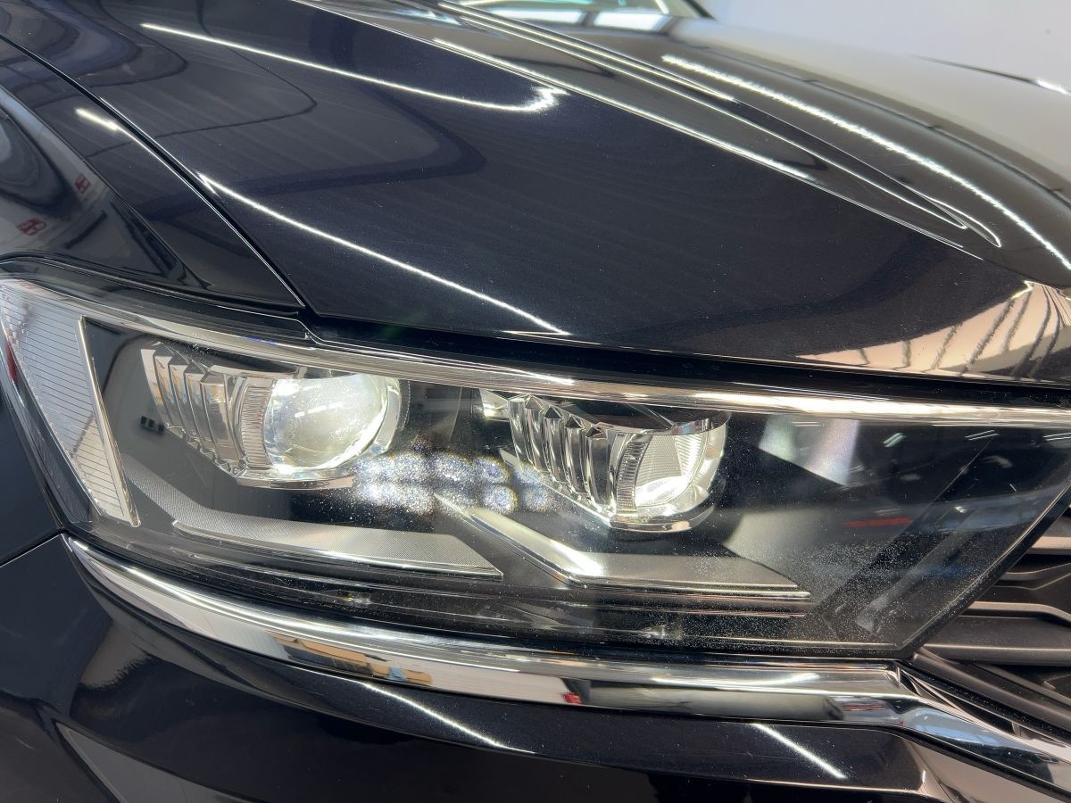 Volkswagen T-Roc 1.0 TSI UNITED - Samsaru's Car Outlet