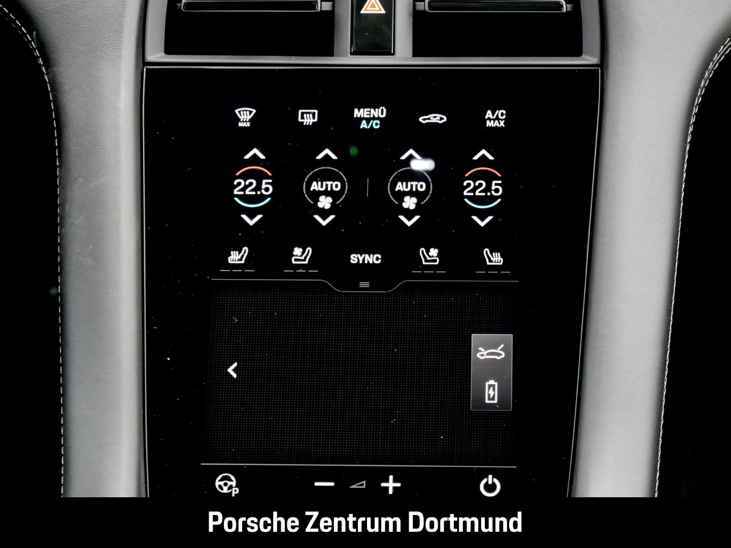 Porsche Taycan 4S Cross Turismo Head-Up Surround-View