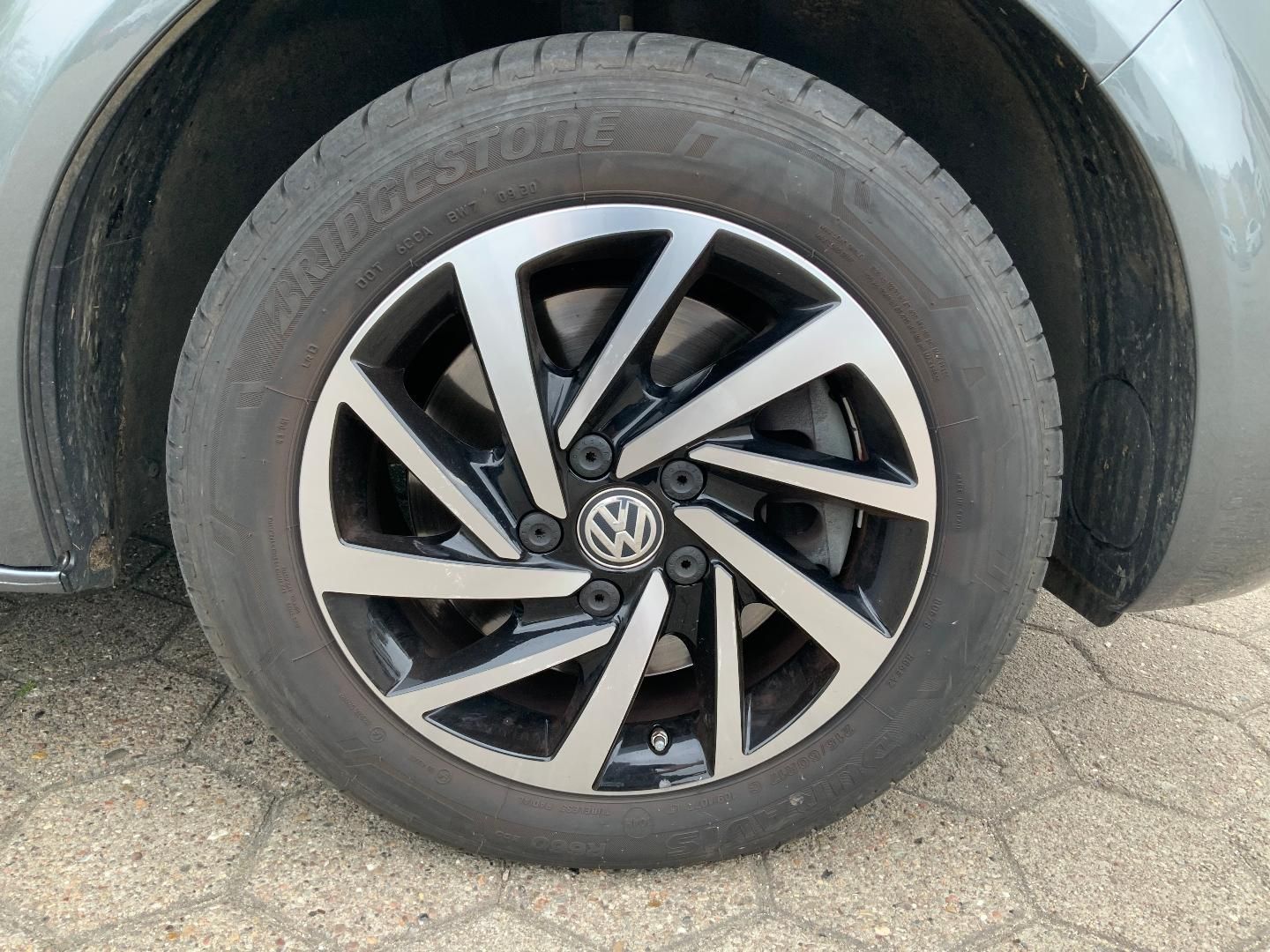 Volkswagen T6.1 Multivan Highline 2.0 TDI DSG 4Motion - Samsaru's Car Outlet