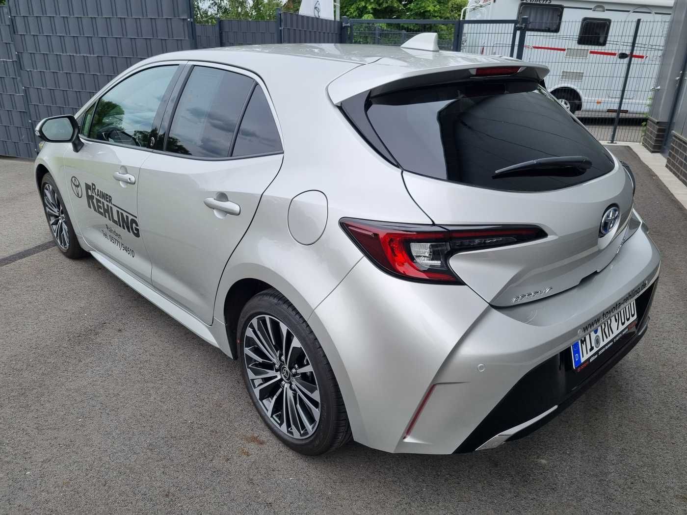 Toyota Corolla Hybrid - Samsaru's Car Outlet