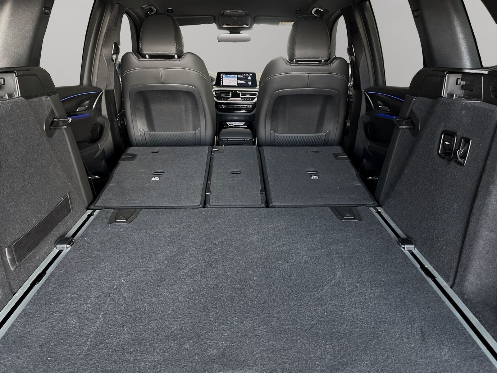 BMW X3 xDrive20i M SPORTPAKET - Samsaru's Car Outlet