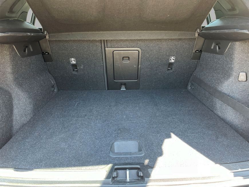 Volvo XC40 T5 Recharge Inscription - Samsaru's Car Outlet