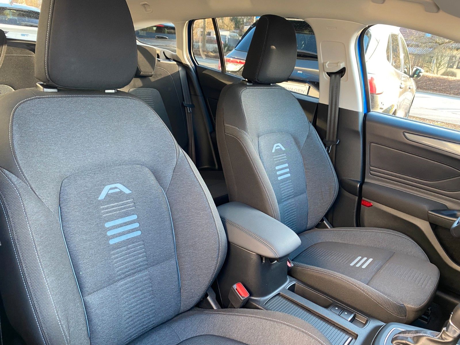 Ford Focus Turnier Active X 1,0EcoBoost*Automatik*Nav