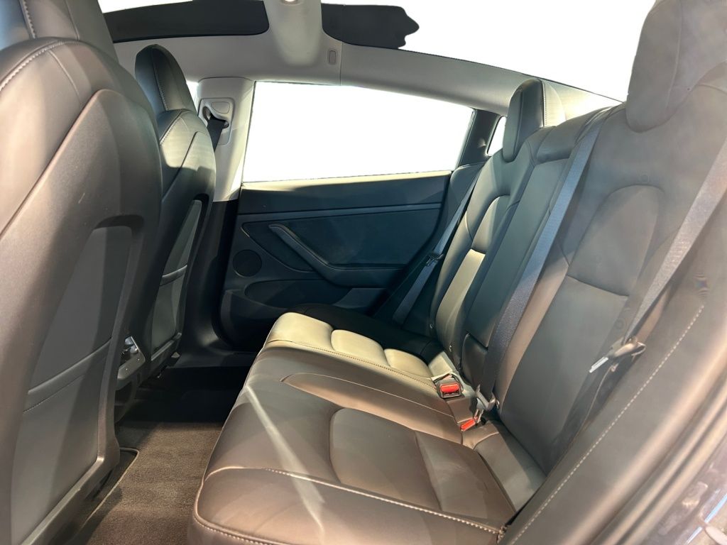 Tesla Model 3 Long Range Dual AWD Night+Fahrassist+AHK