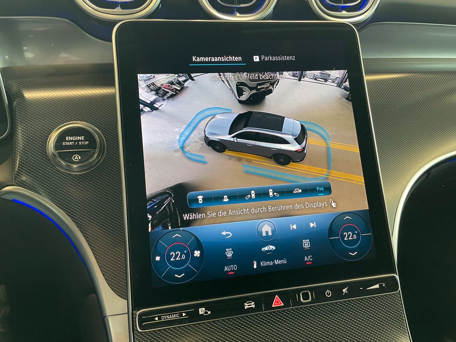 Mercedes-Benz GLC 300 4M AMG ADVANCED+ PANO DIGITALLIGHT AHK